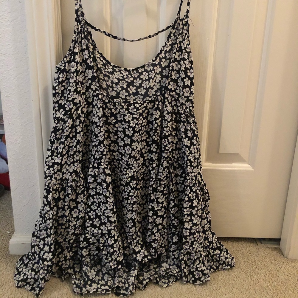 Brandy Melville Dress - Picture 2 of 4